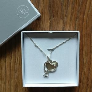 Heart pendant necklace